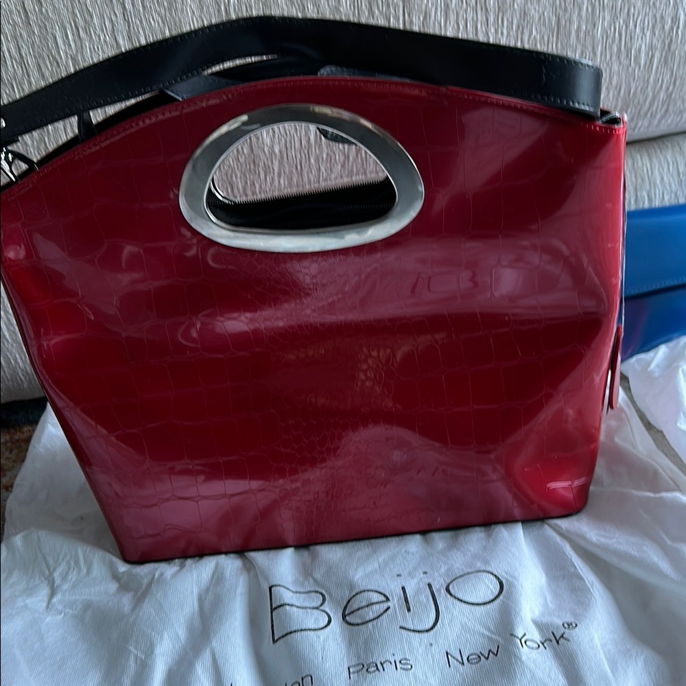 Beijo Red and Silver Tote Bag with Structured Design